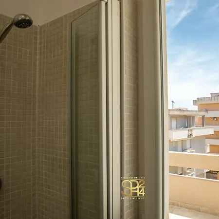 아파트 Attico Con Solarium Orizzonte Blu